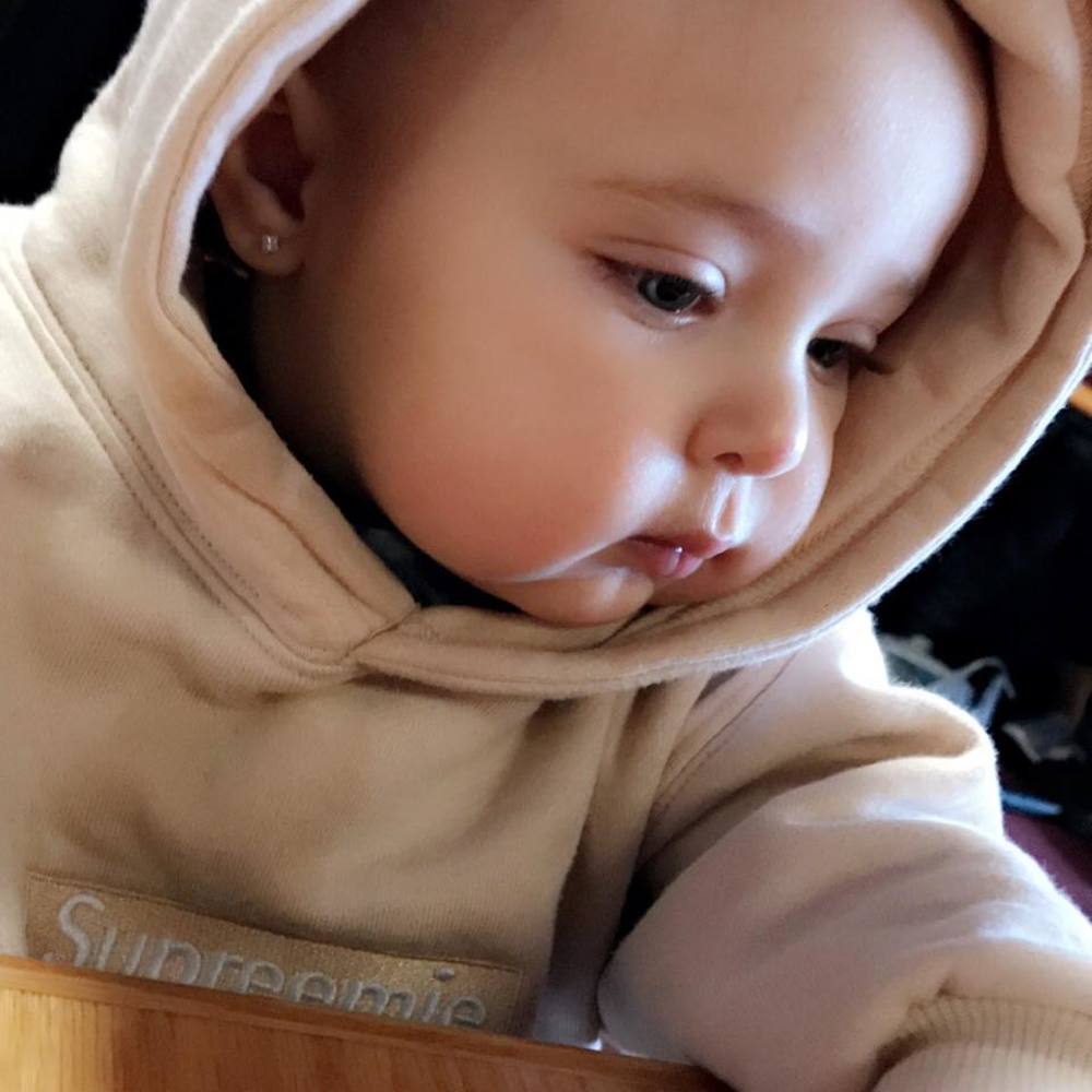 Meet your Posher, Alexis